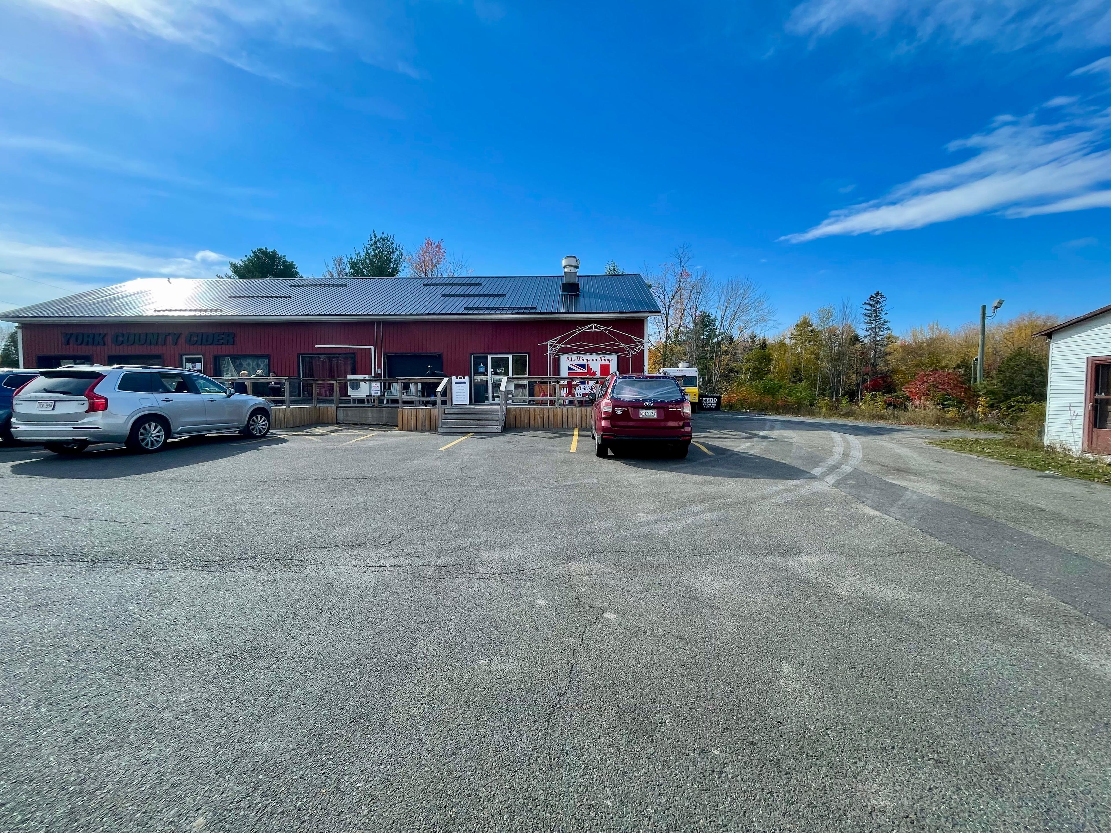 PJ's Wings an Things