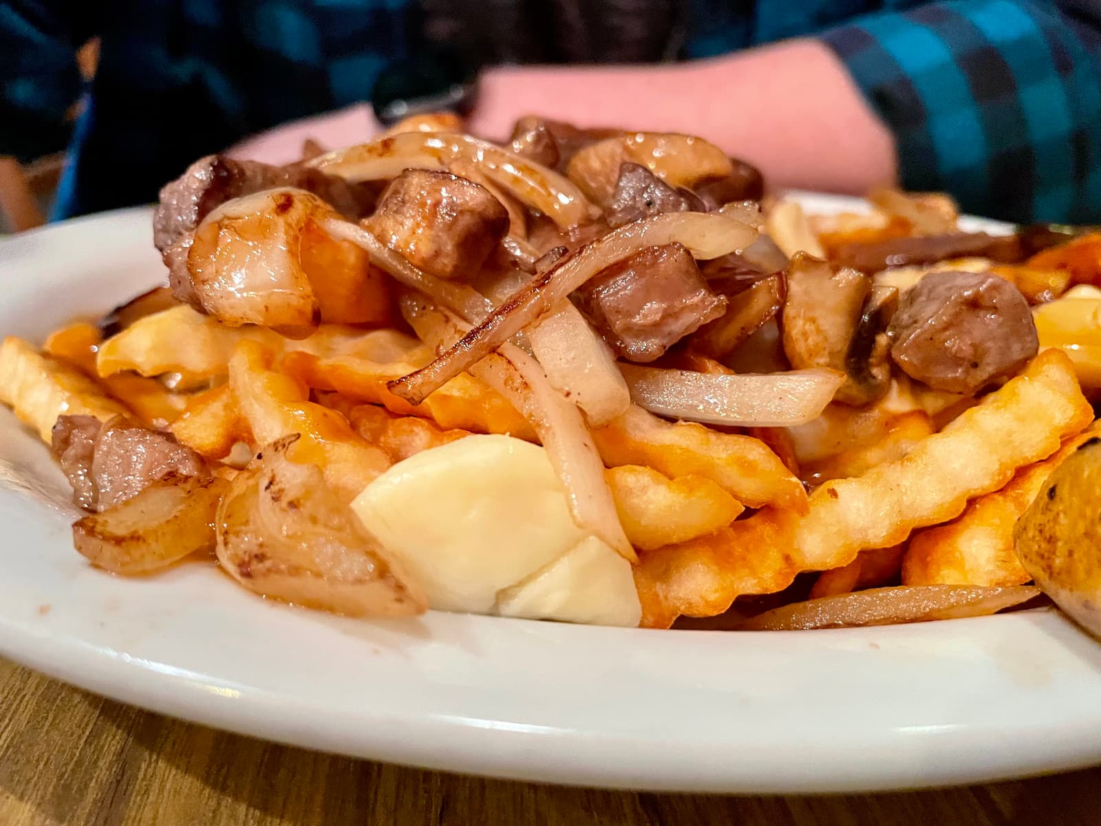 A straightforward, no-frills steak and fries that leans on tradition