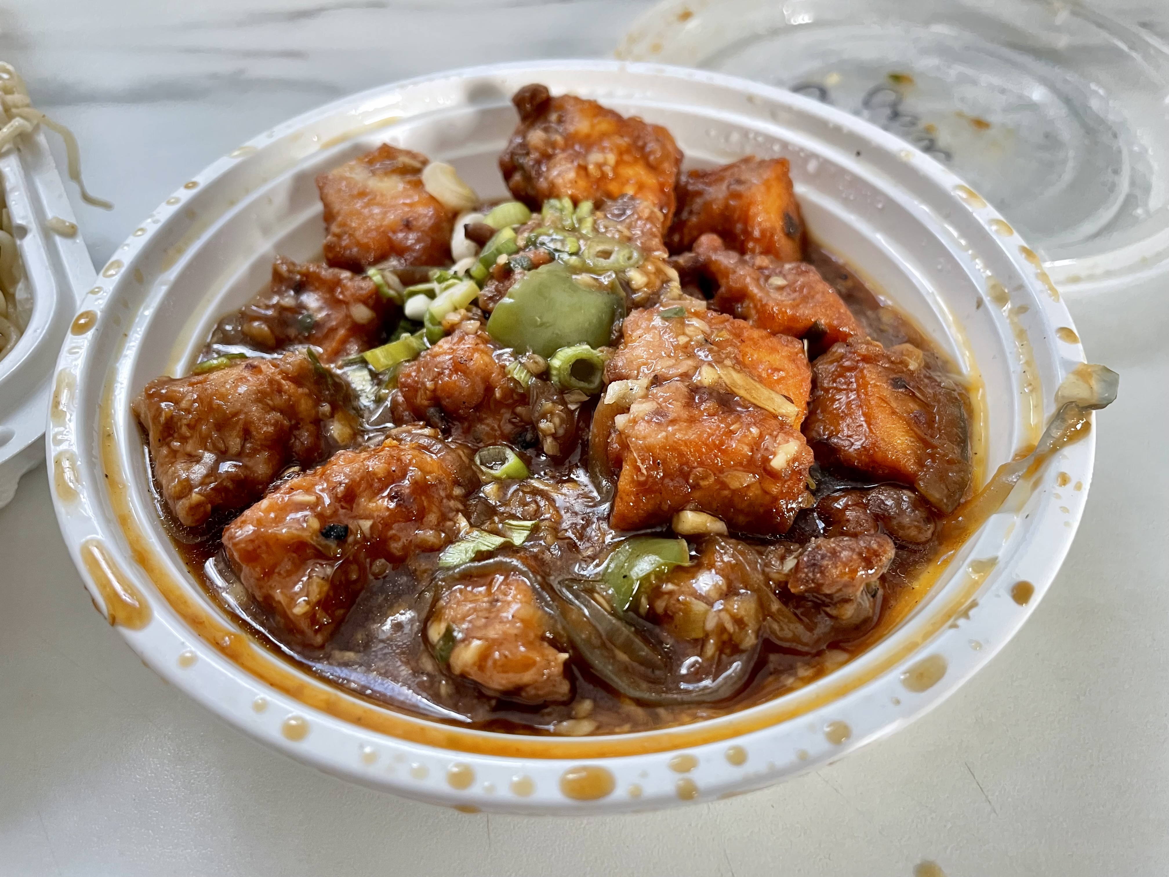Crispy boneless chicken pieces enveloped in a tangy, spicy sauce infused with garlic, ginger, and green chillies, delivering a bold and satisfying Indo-Chinese flavour.